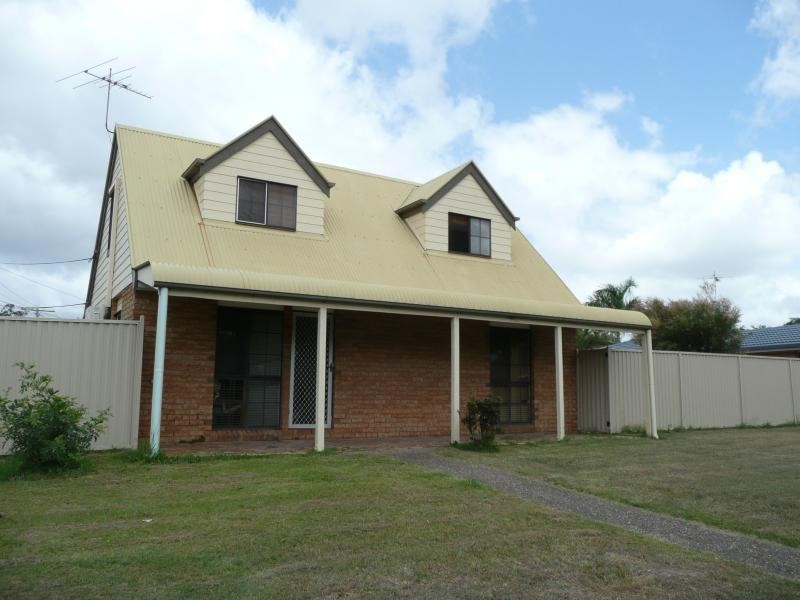 2 Eastwell Ct, Mount Warren Park QLD 4207