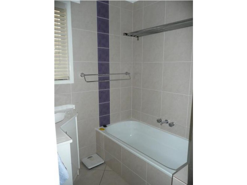 2 Eastwell Ct, Mount Warren Park QLD 4207