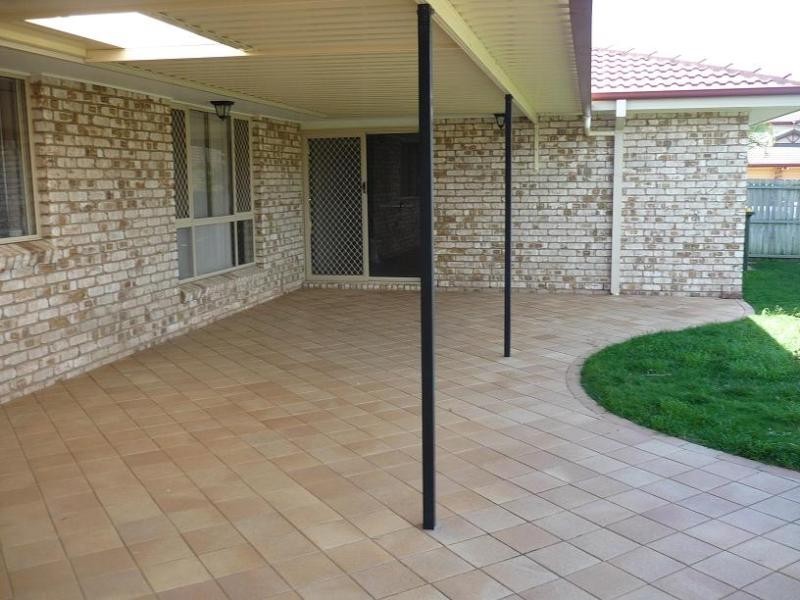 12 Chestnut Place, Calamvale QLD 4116