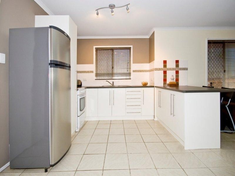 102 Kilsay Crescent, Meadowbrook QLD 4131