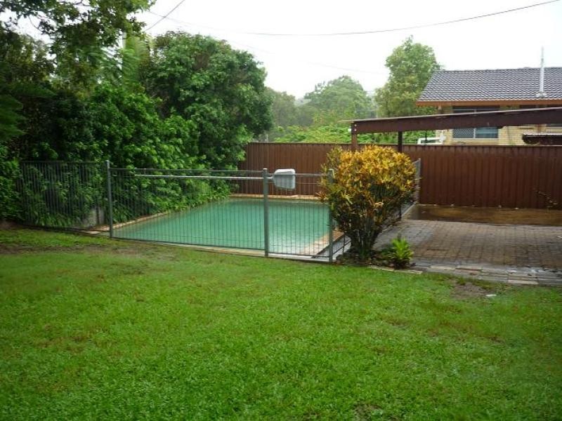 32 GONZALES STREET, Macgregor QLD 4109