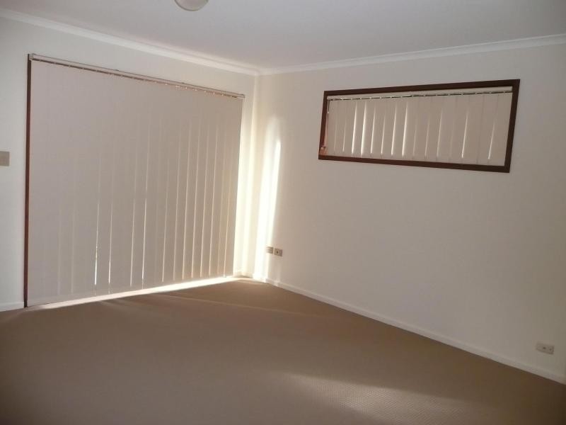 Unit 1/4 Amie Court, Springwood QLD 4127