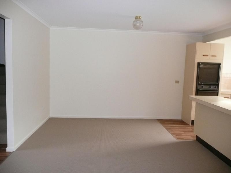 Unit 1/4 Amie Court, Springwood QLD 4127