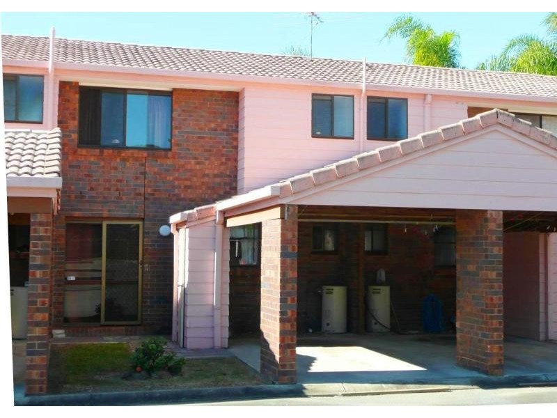 2/10 Damalis Street, Woodridge QLD 4114