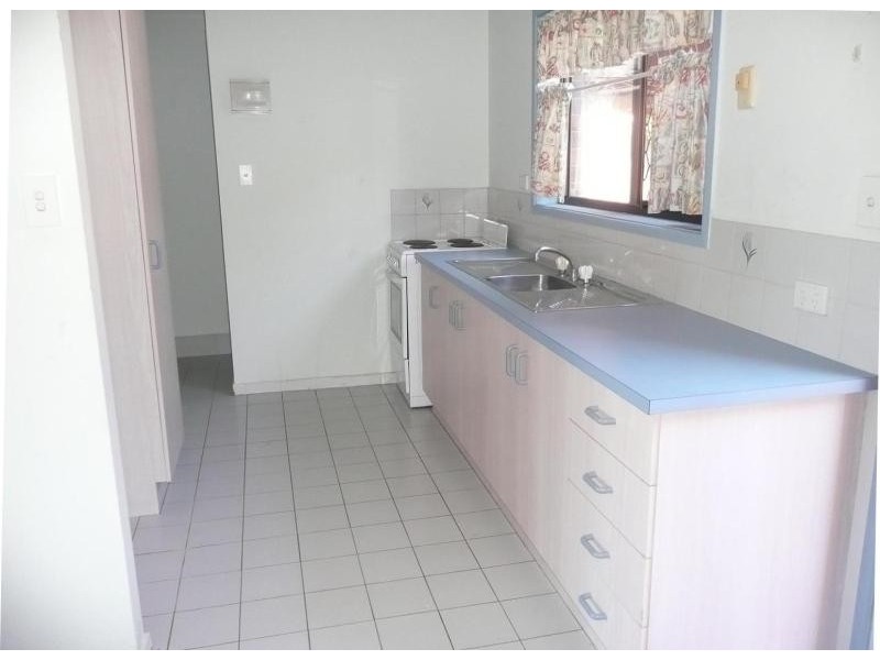 2/10 Damalis Street, Woodridge QLD 4114