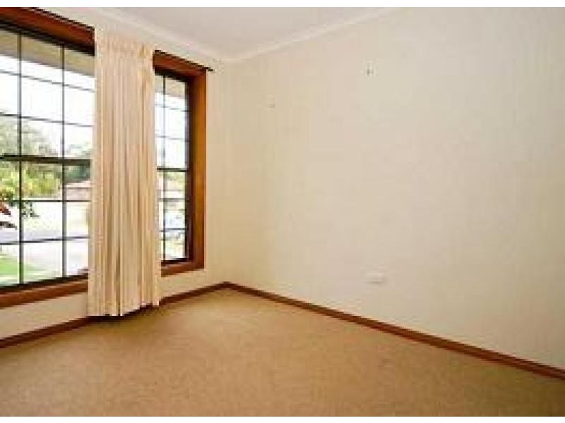 14 Jeanette Avenue, Springwood QLD 4127
