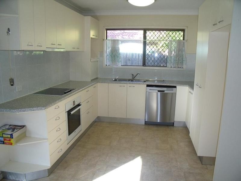 44 Cinderella Drive, Springwood QLD 4127