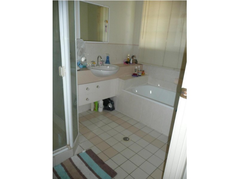 2 Stackpole Street, Wishart QLD 4122