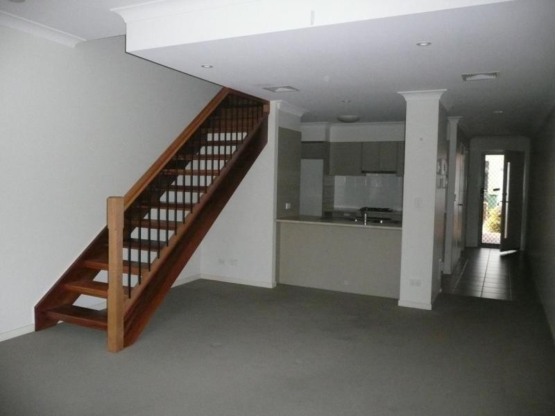 Unit 18/1 Anthony Street, Kingston QLD 4114