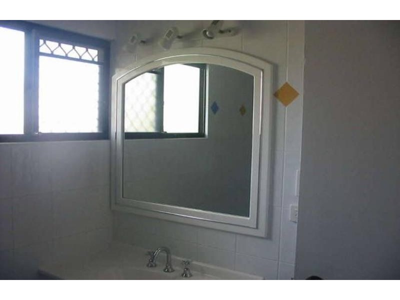 35 Laurinda Crescent, Springwood QLD 4127