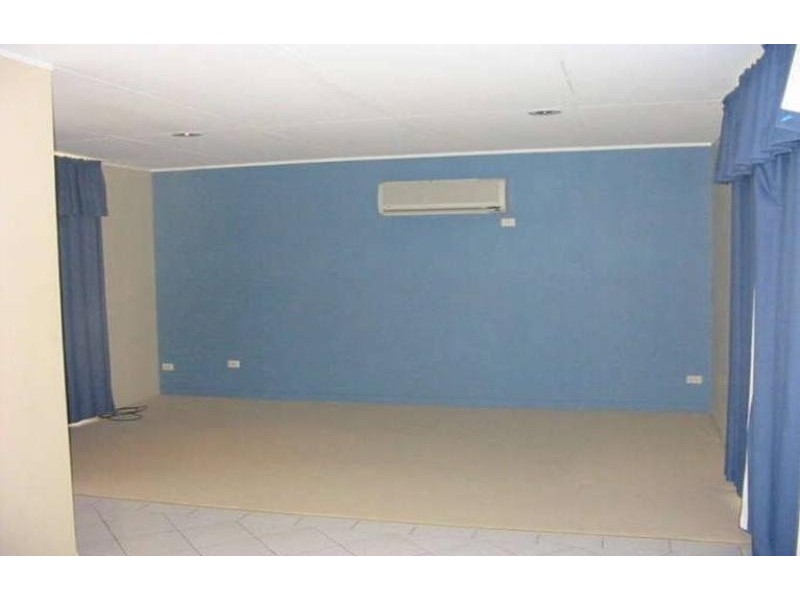 35 Laurinda Crescent, Springwood QLD 4127