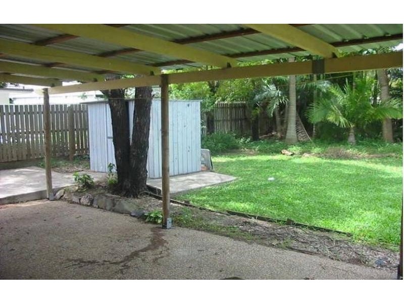 35 Laurinda Crescent, Springwood QLD 4127