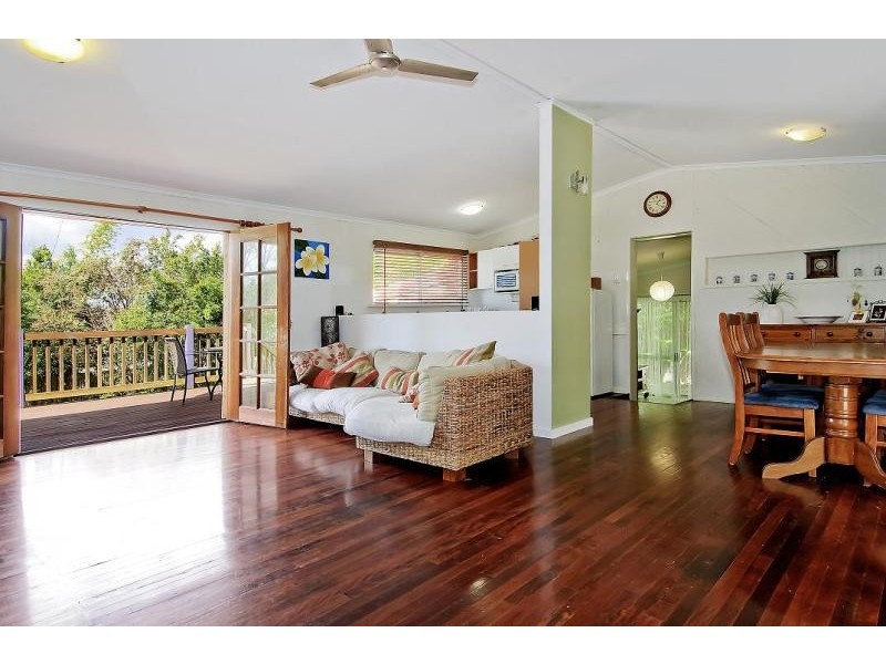 120 Barbaralla Drive, Springwood QLD 4127