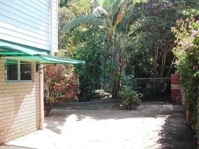 25 Conifer, Daisy Hill QLD 4127