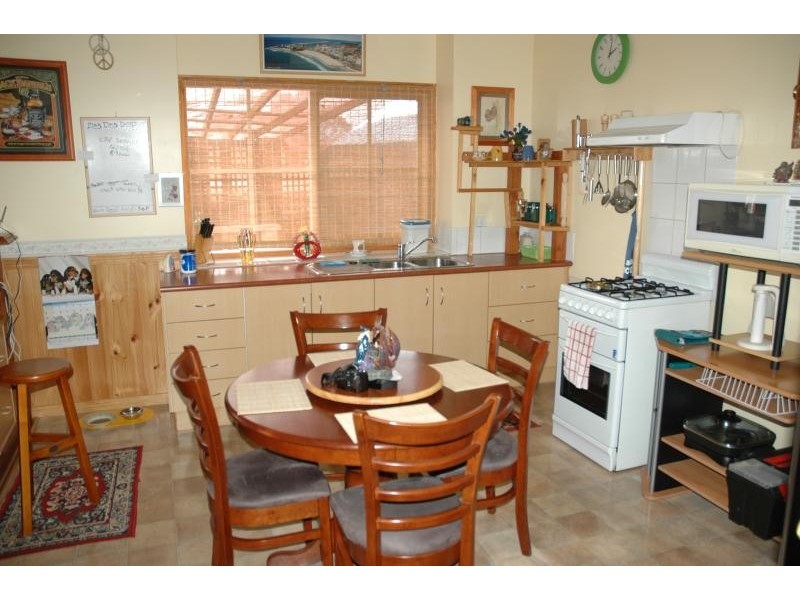 PRINCES HIGHWAY, Bairnsdale VIC 3875