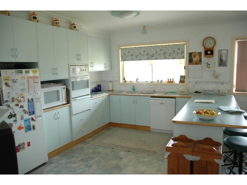 LANDSMAN DRIVE, Nicholson VIC 3882