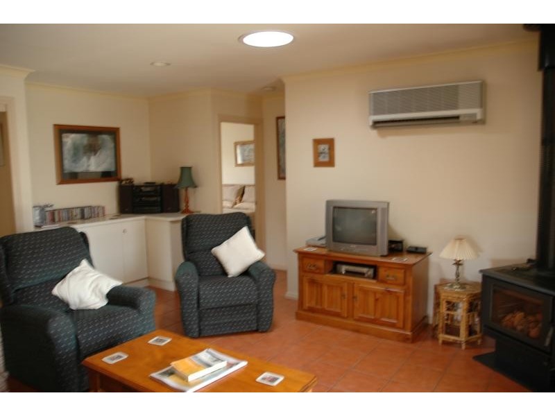 95 Howitt Avenue, Bairnsdale VIC 3875