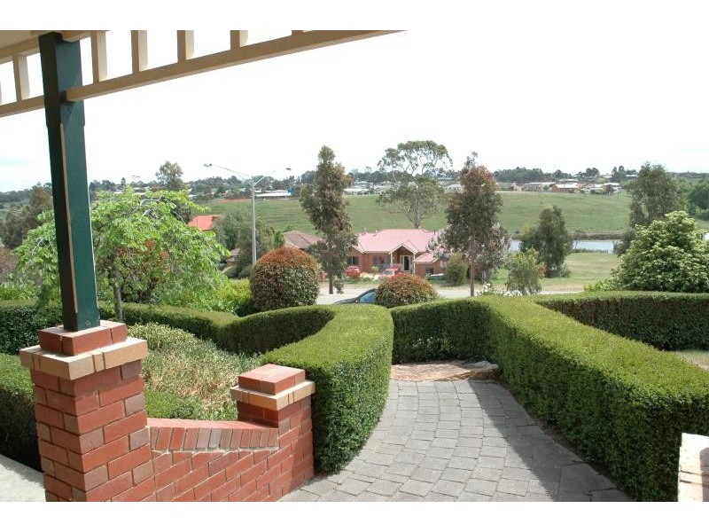 95 Howitt Avenue, Bairnsdale VIC 3875