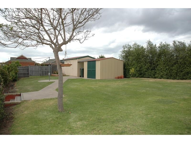 95 Howitt Avenue, Bairnsdale VIC 3875
