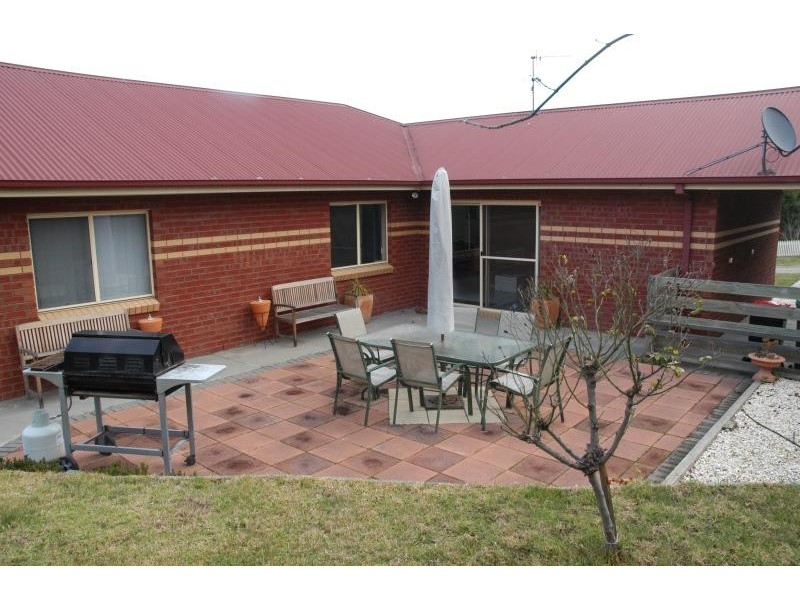 1 The Grange, Bairnsdale VIC 3875