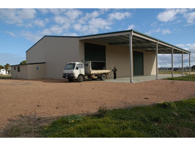 7 Macleod Street, Bairnsdale VIC 3875