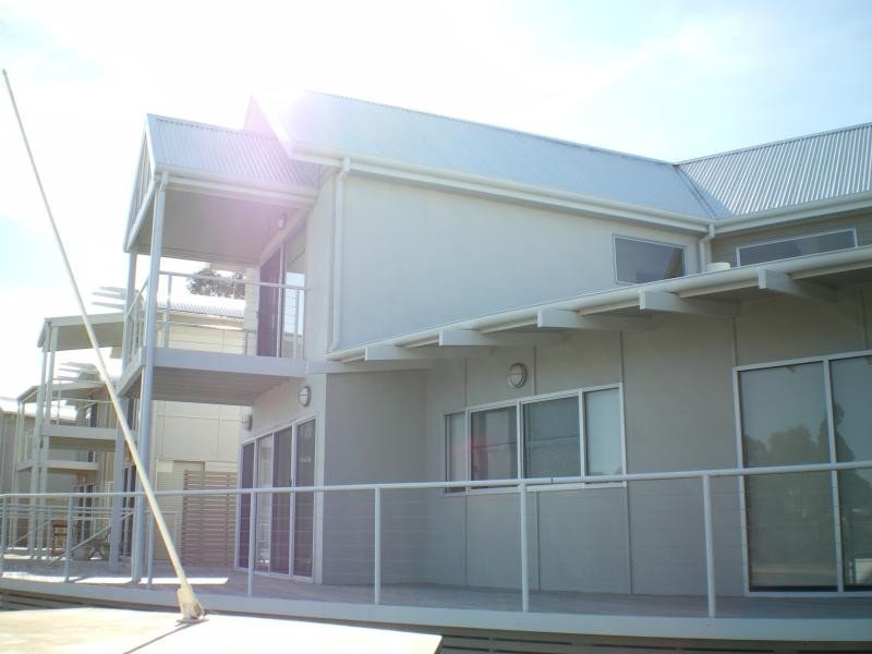 1/16 King Street, Paynesville VIC 3880