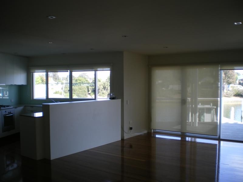 1/16 King Street, Paynesville VIC 3880