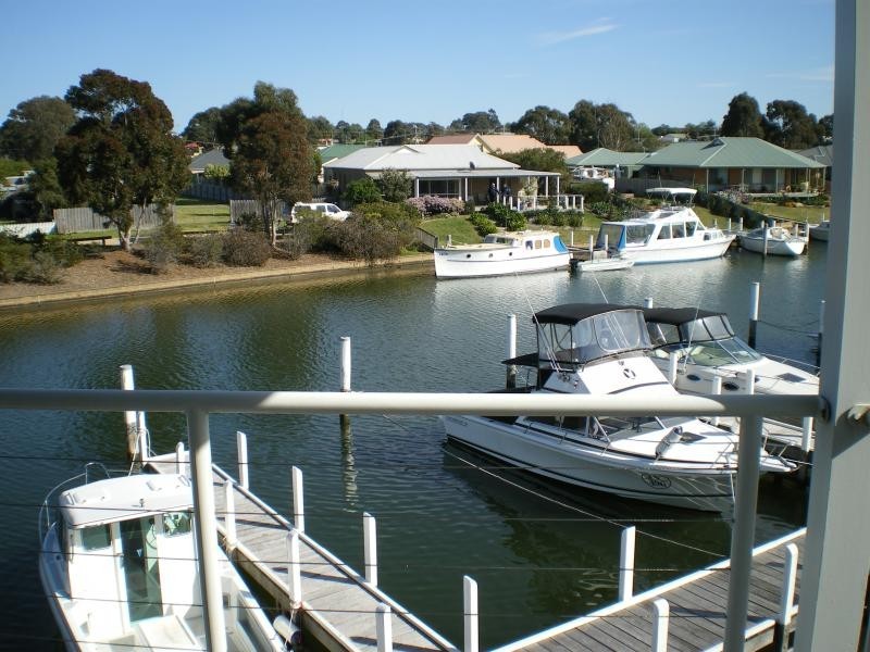 1/16 King Street, Paynesville VIC 3880