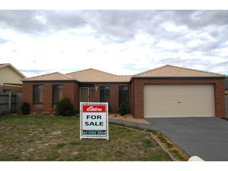 19 Deakin Avenue, Bairnsdale VIC 3875