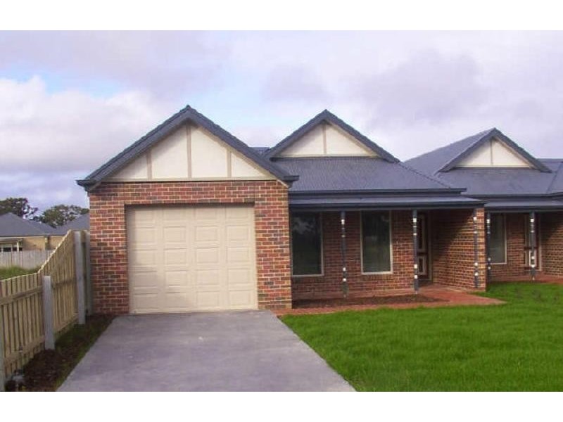 9/ B Barton Place, Bairnsdale VIC 3875