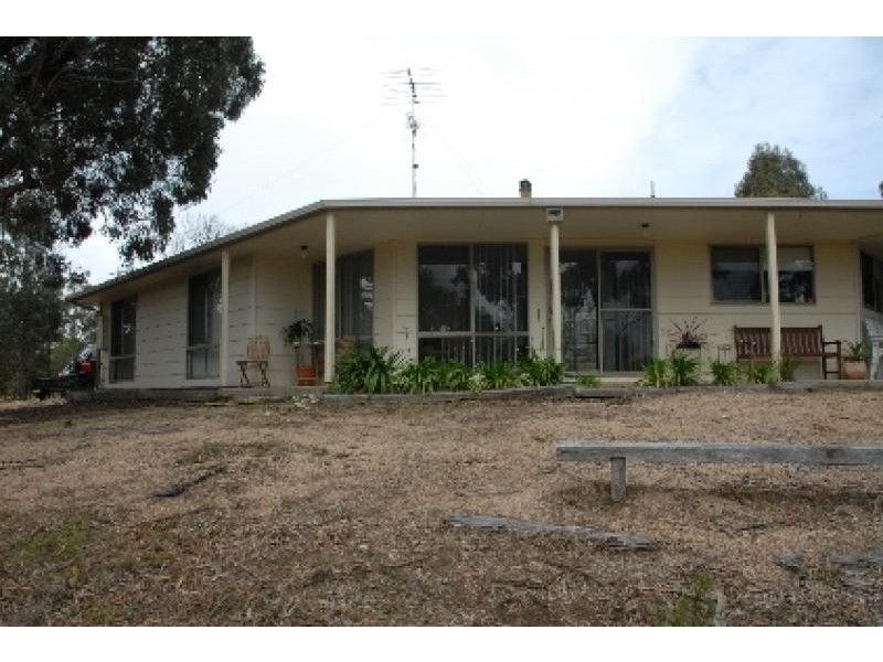 28 Beach Road, Metung VIC 3904