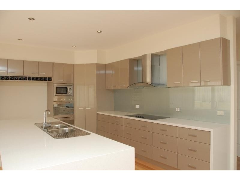 11 Ballantine Street, Bairnsdale VIC 3875