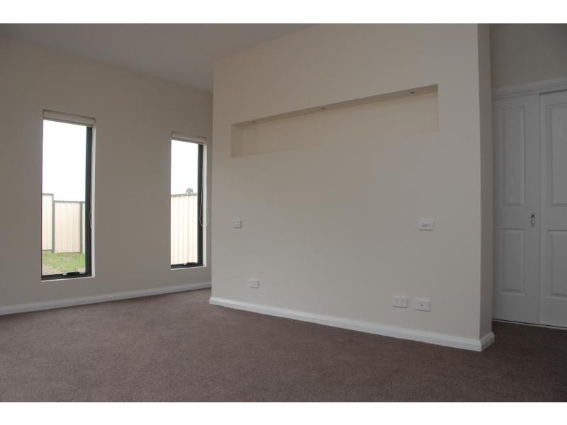 11 Ballantine Street, Bairnsdale VIC 3875