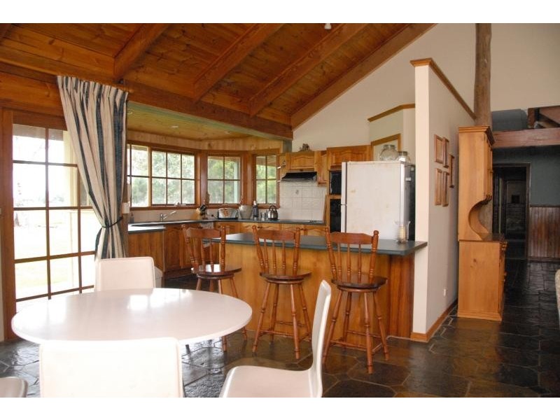 885 Lindenow South Road, Fernbank VIC 3864