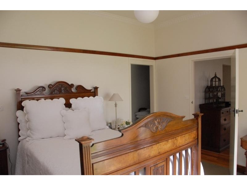 6 Francis Street, Bairnsdale VIC 3875