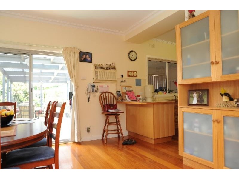 77 Bredt Street, Bairnsdale VIC 3875