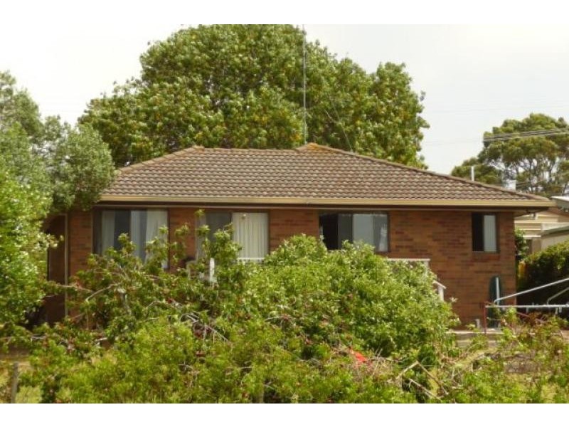 11 Bay Road, Eagle Point VIC 3878