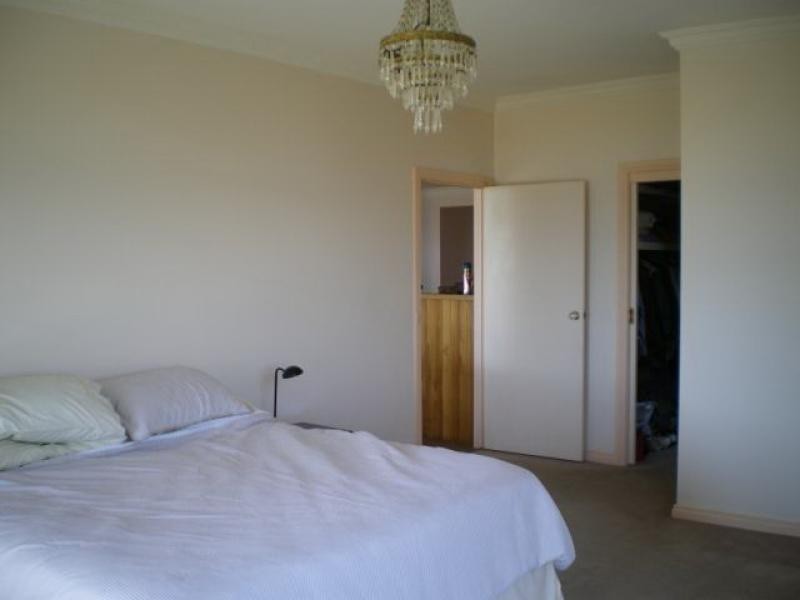 219 Bay Rd, Eagle Point VIC 3878