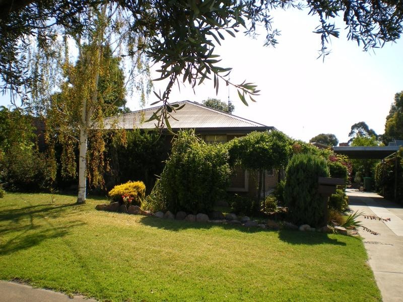 80 Ballantine Street, Bairnsdale VIC 3875