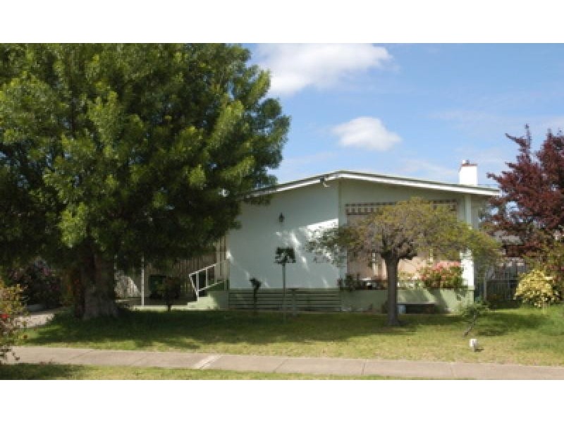 161 Wallace Street, Bairnsdale VIC 3875