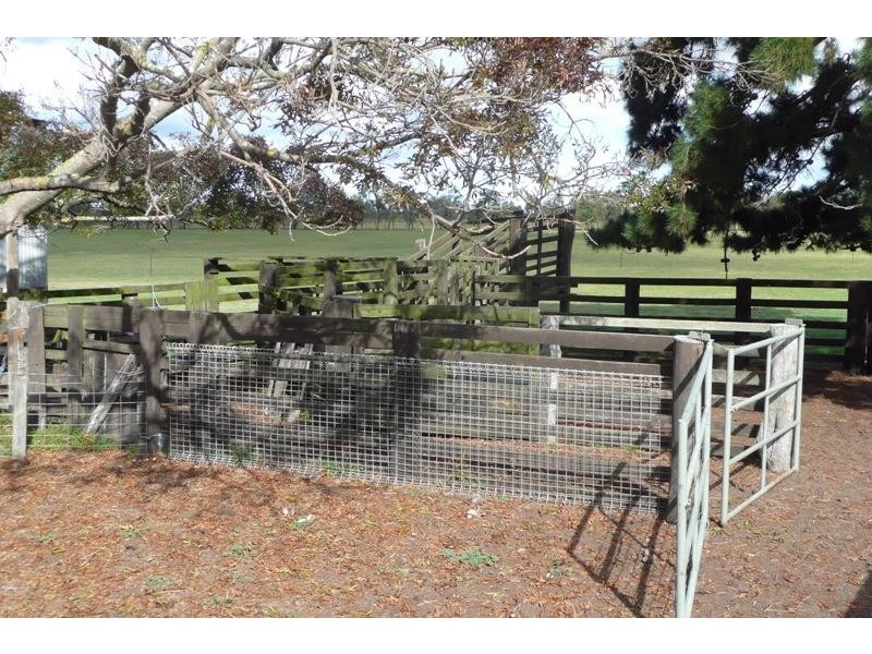 Bairnsdale VIC 3875
