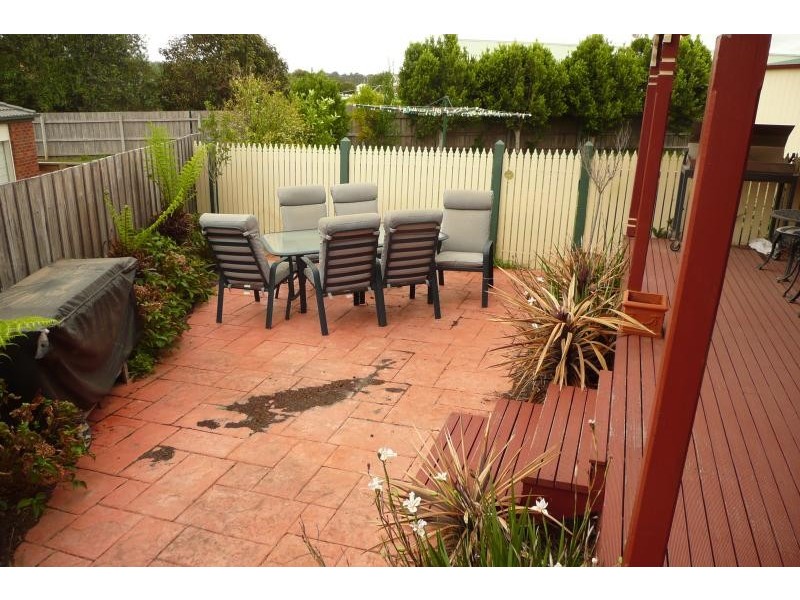 22 Morekana Crescent, Bairnsdale VIC 3875