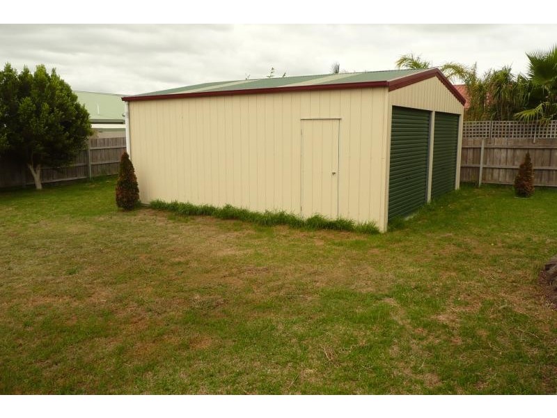 22 Morekana Crescent, Bairnsdale VIC 3875