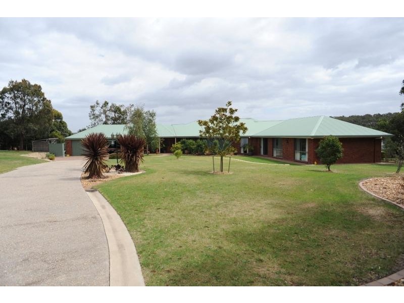 17 Mallard Close, Newlands Arm VIC 3875