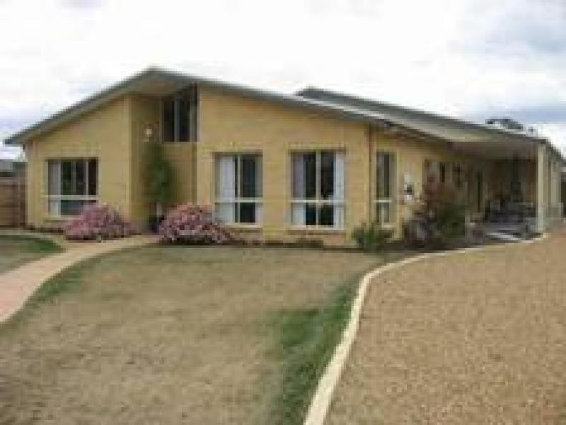 14 Kooralbyn Court, Bairnsdale VIC 3875