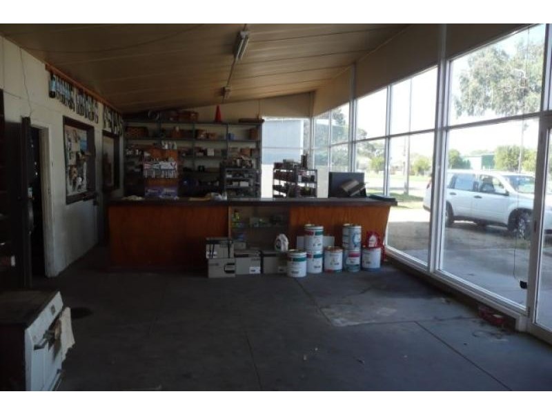 138 Main Road, Lindenow VIC 3865