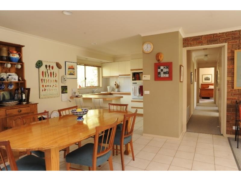 8 Patricia Street, Bairnsdale VIC 3875