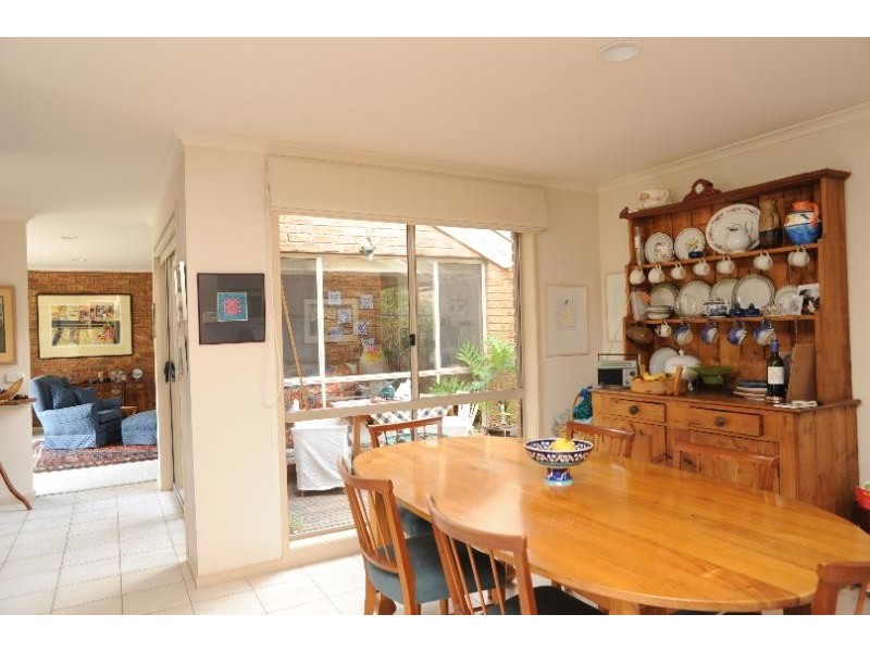 8 Patricia Street, Bairnsdale VIC 3875