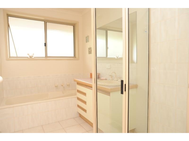 8 Patricia Street, Bairnsdale VIC 3875