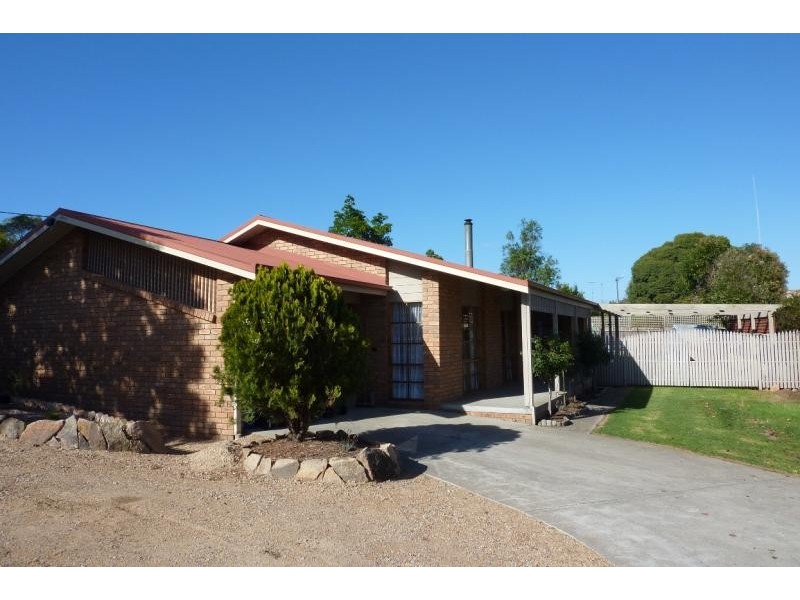 2 Kelsey Court, Bairnsdale VIC 3875